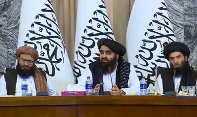 افغان وزیر خارجہ کی بھارتی اور اماراتی وفد سے ملاقات، اہم معاشی امور پر تبادلہ خیال 1 Afghanistan 6