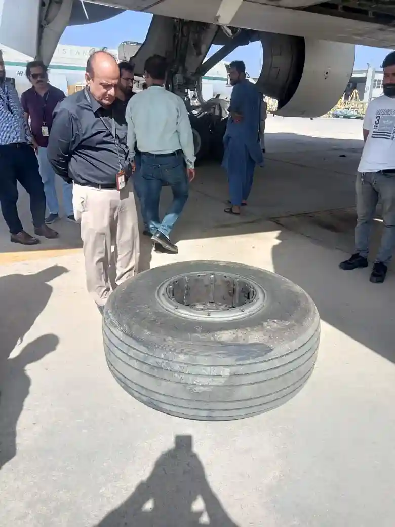 پی آئی اے فلائٹ 306 کا لاپتہ ویل مل گیا، ایئر بس کمپنی نے طیارے کی ٹیکنیکل بنیادوں پر تحقیقات شروع کر دی 1 tyre 2 1